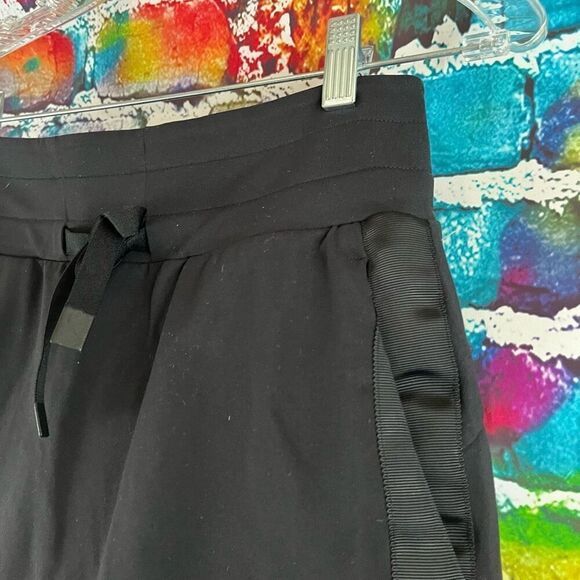 Athleta Metro Downtown Skort | Skirt Black Style 405665 Size XS - Picture 2 of 6